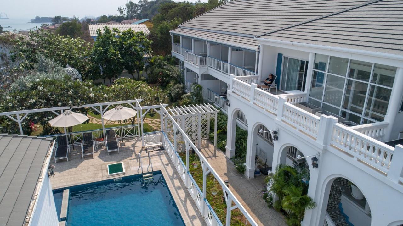 Somewhere Koh Sichang Exterior photo